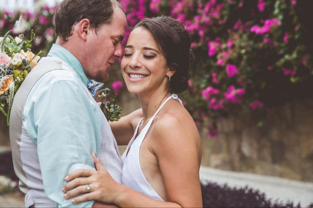 Novios en sesión de fotos